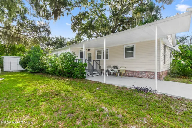 $165,000 | 210 Camellia Drive, Satsuma, FL 32189