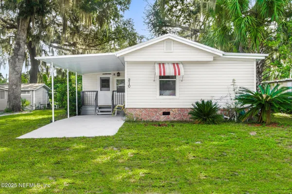 $156,500 | 210 Camellia Drive, Satsuma, FL 32189