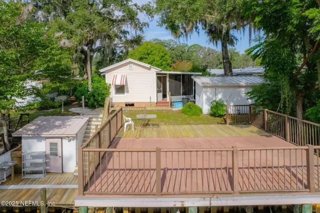 $165,000 | 210 Camellia Drive, Satsuma, FL 32189