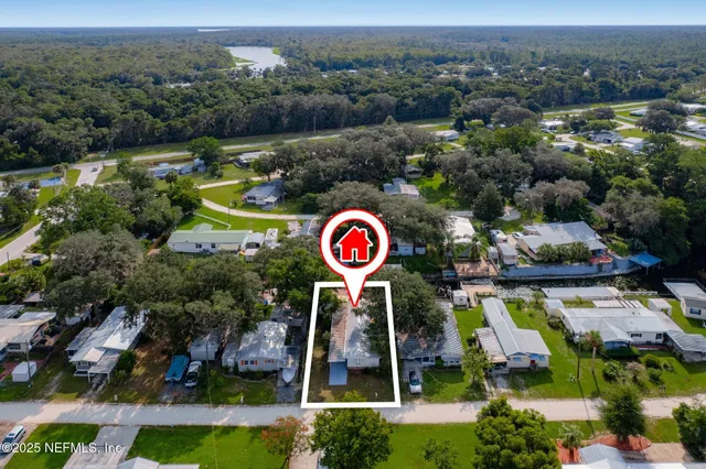 $165,000 | 210 Camellia Drive, Satsuma, FL 32189