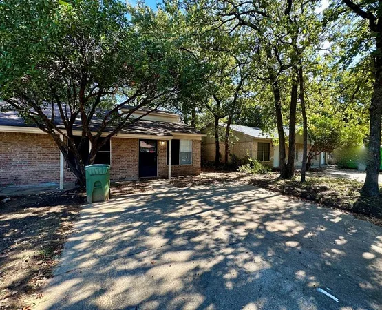 $1,200 | 627 McQueary Street, Unit 629, Arlington, TX 76012