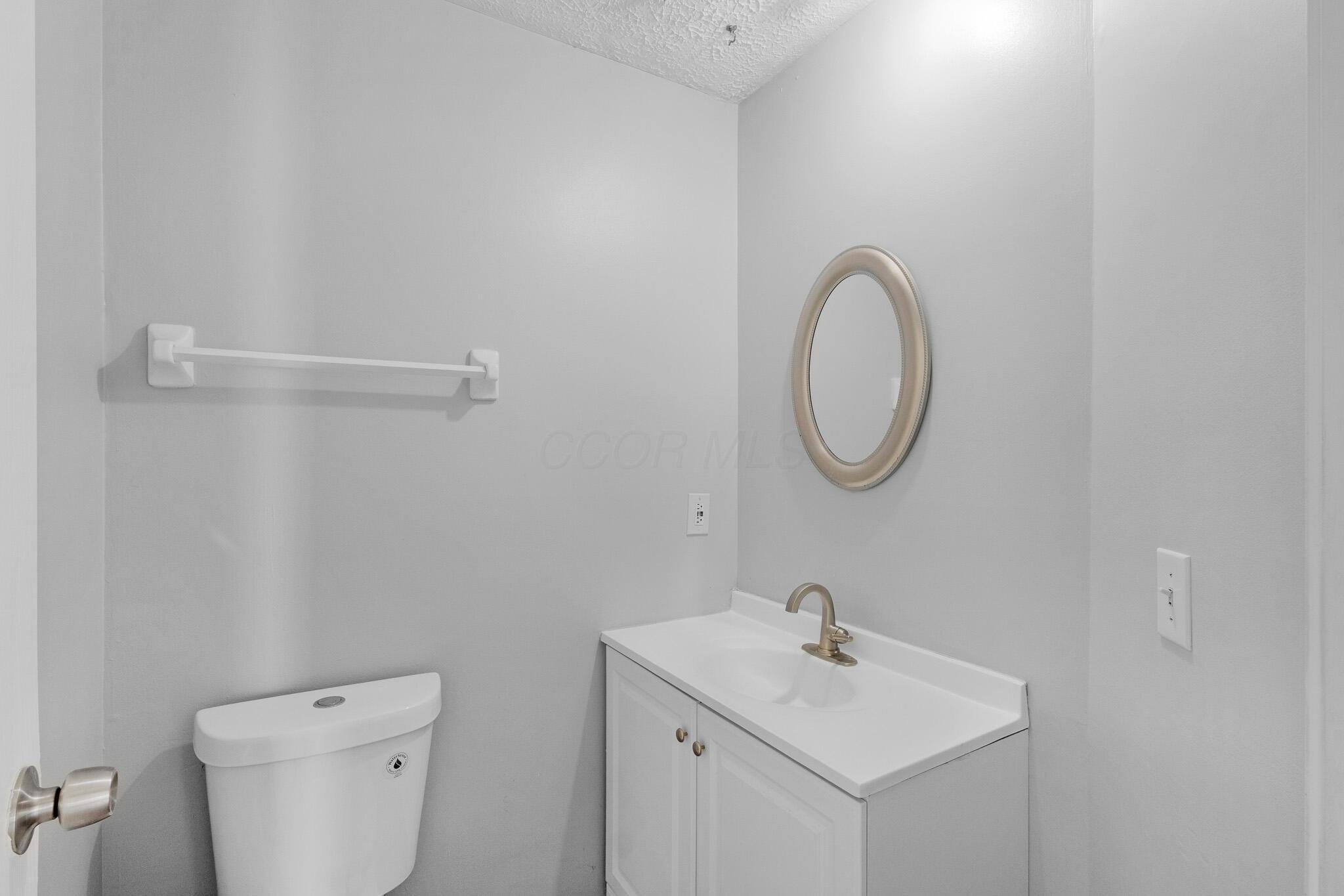 5204 Dierker Road, Unit D Columbus, OH 43220 - Photo 11 of 18 IMG_9620_1_2