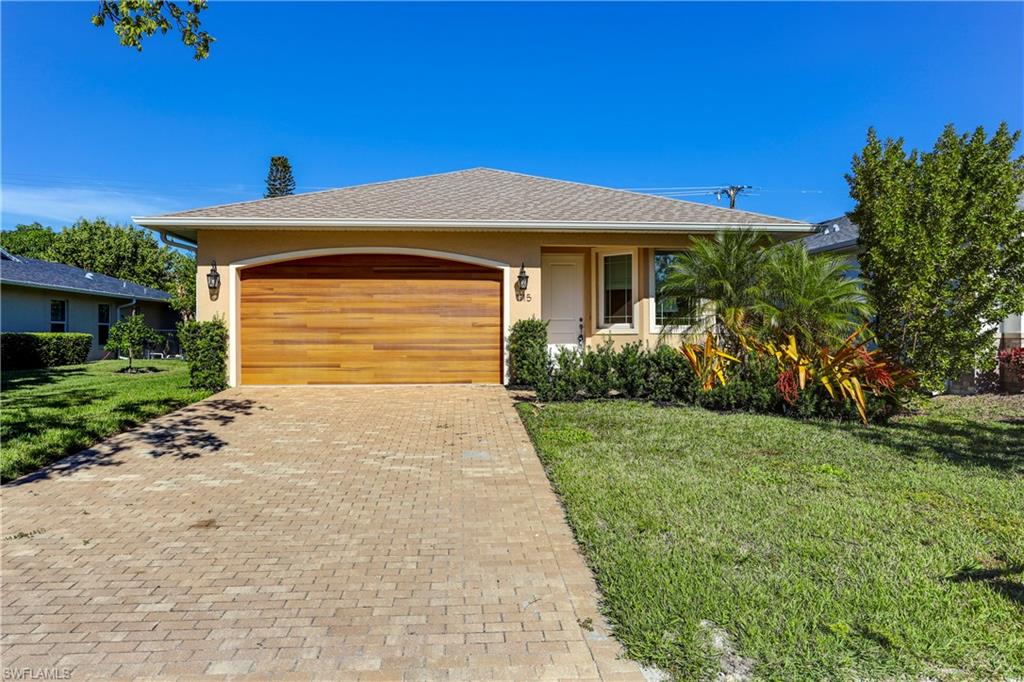 1115 Ridge Street Naples, FL 34103 - Photo 3 of 20 Gallery Image 3