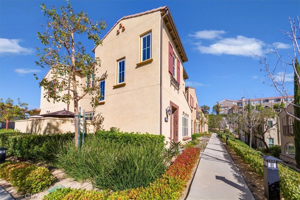 11314 Paseo El Sol Porter Ranch, CA 91326 - Photo 3 of 35