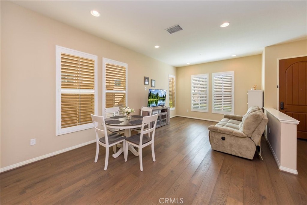 11314 Paseo El Sol Porter Ranch, CA 91326 - Photo 7 of 35