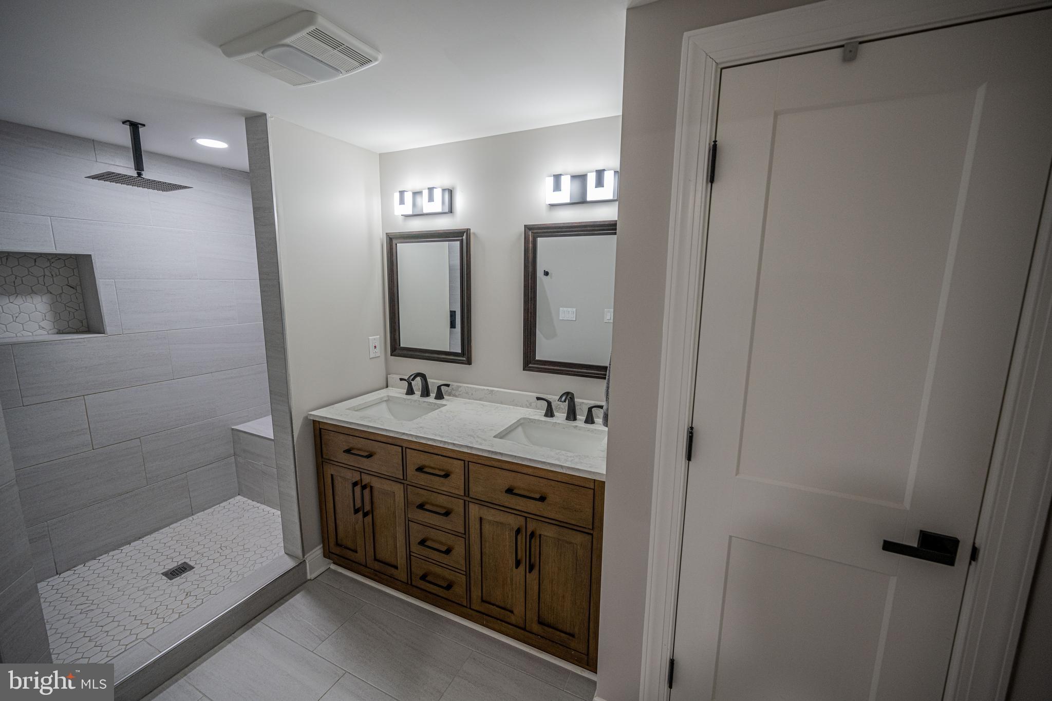 454 Pine Grove Road Bluemont, VA 20135 - Photo 20 of 50 master bath 1
