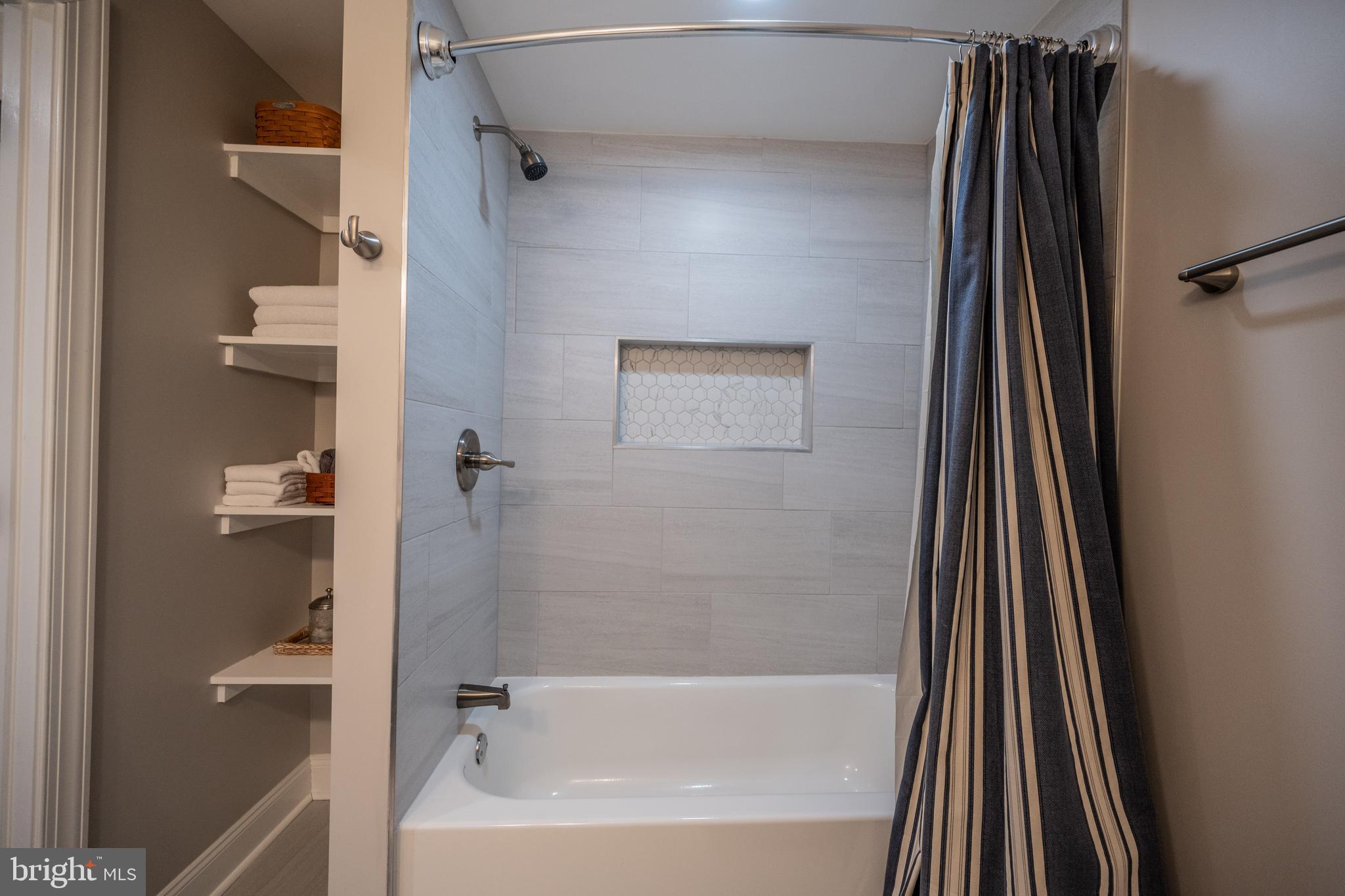 454 Pine Grove Road Bluemont, VA 20135 - Photo 42 of 50 upstairs bath 3