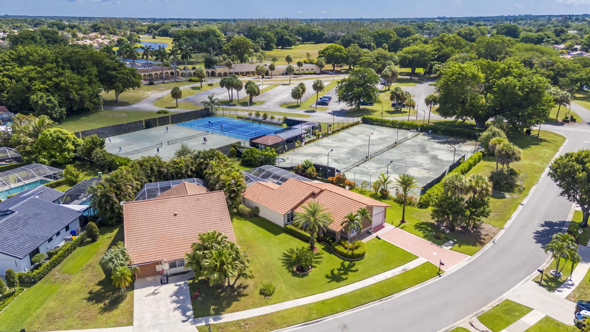 19626 Sea Pines Way Boca Raton, FL 33498 - Photo 52 of 66 055