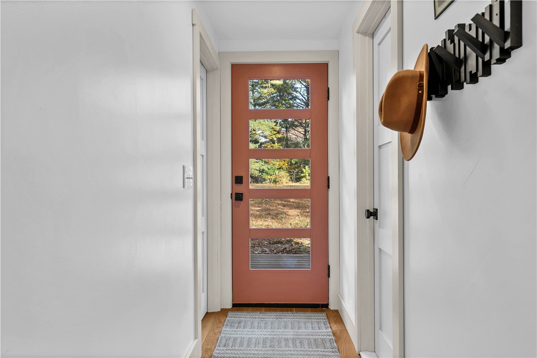 2 Thorpe Lane, Unit A Richmond, RI 02892 - Photo 4 of 39