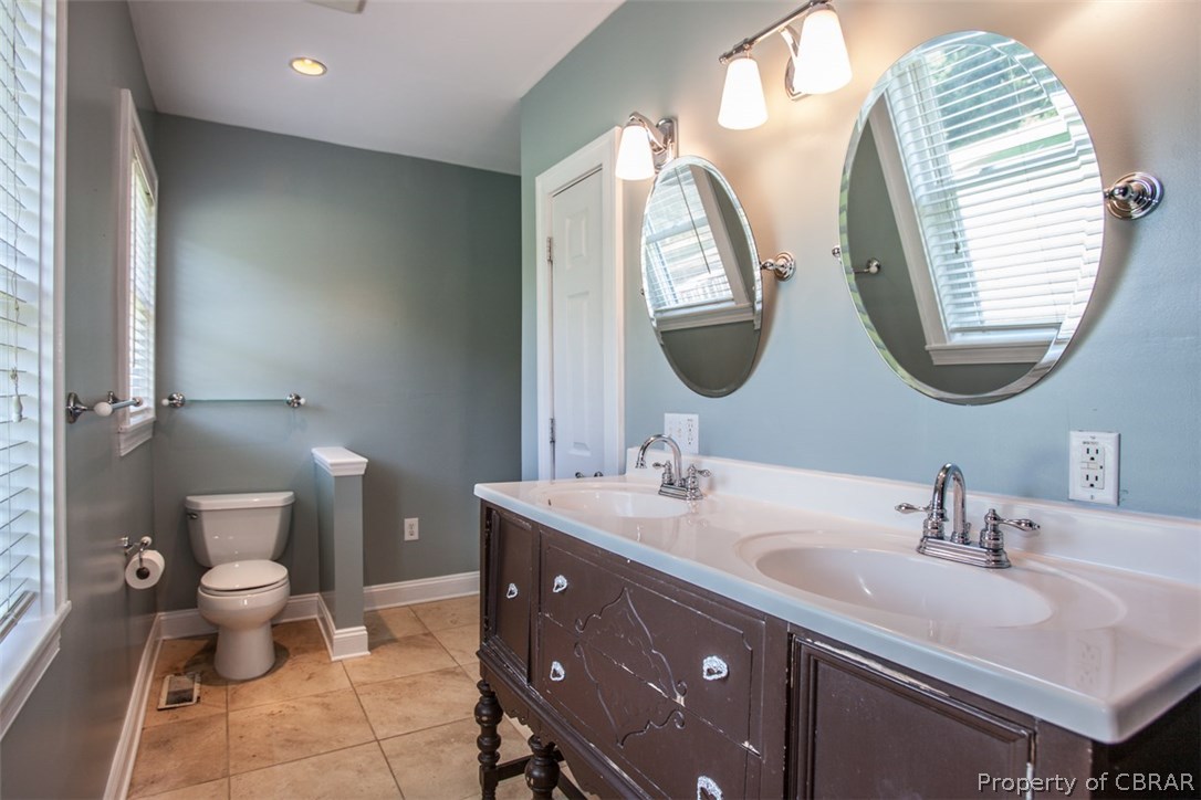 6712 Fields Landing Road Hayes, VA 23072 - Photo 26 of 38