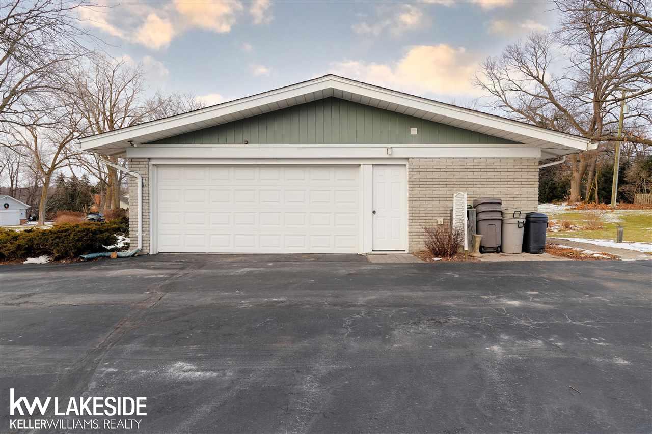 501 Longford Drive Rochester Hills, MI 48309 - Photo 33 of 38