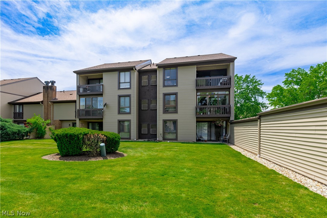 1115 Canyon View Road, Unit 103 Northfield, OH 44067 - Photo 28 of 33
