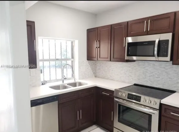 $4,500 | 3040 Southwest 77th Court, Miami, FL 33155