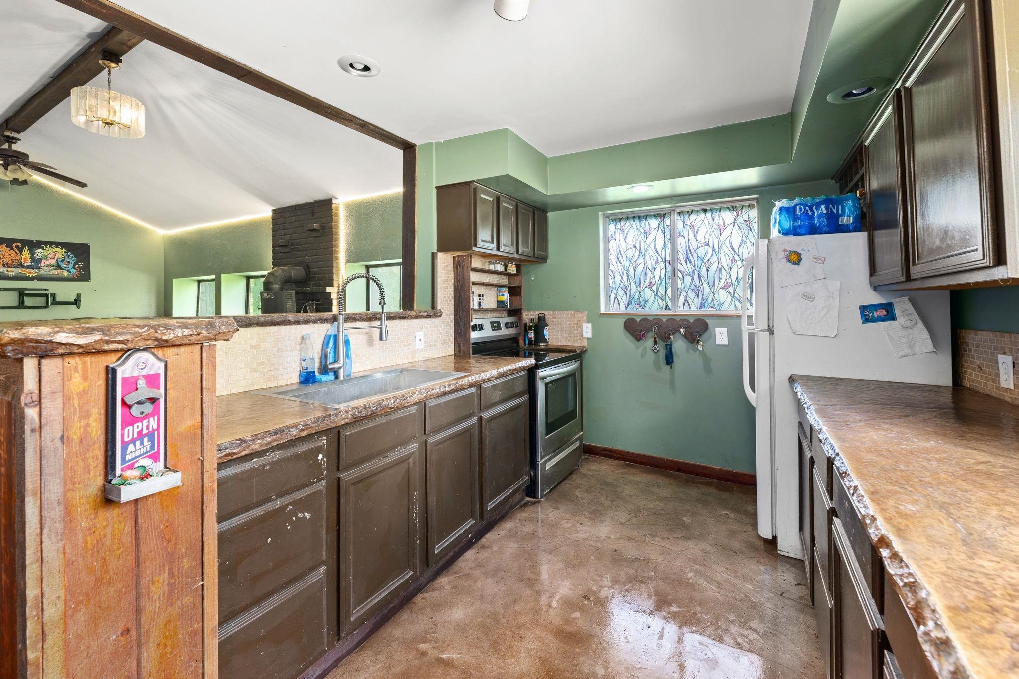 41210 North Lake Shore Road Elk, WA 99009 - Photo 8 of 32