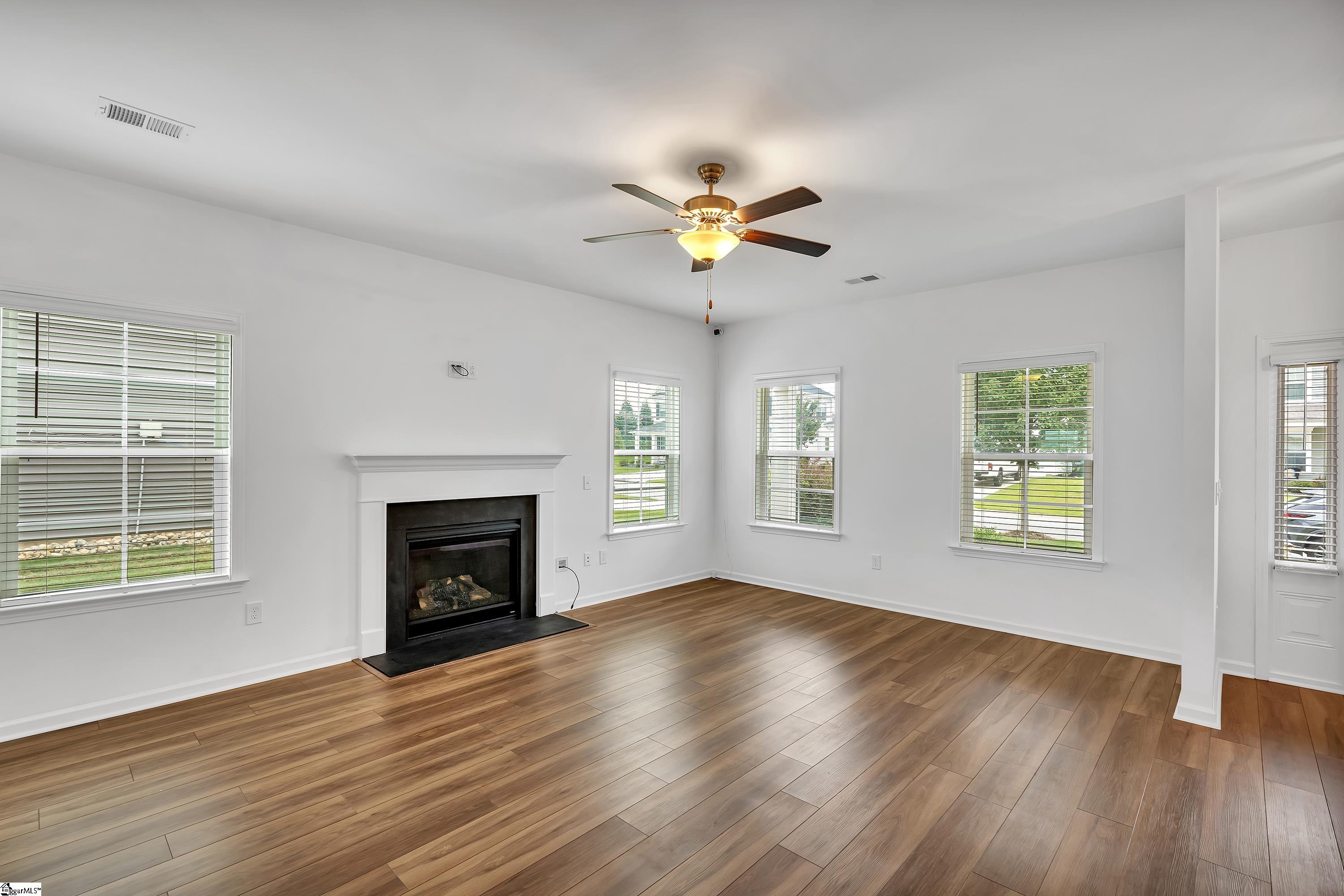 104 Sevan Lane Easley, SC 29642 - Photo 5 of 36