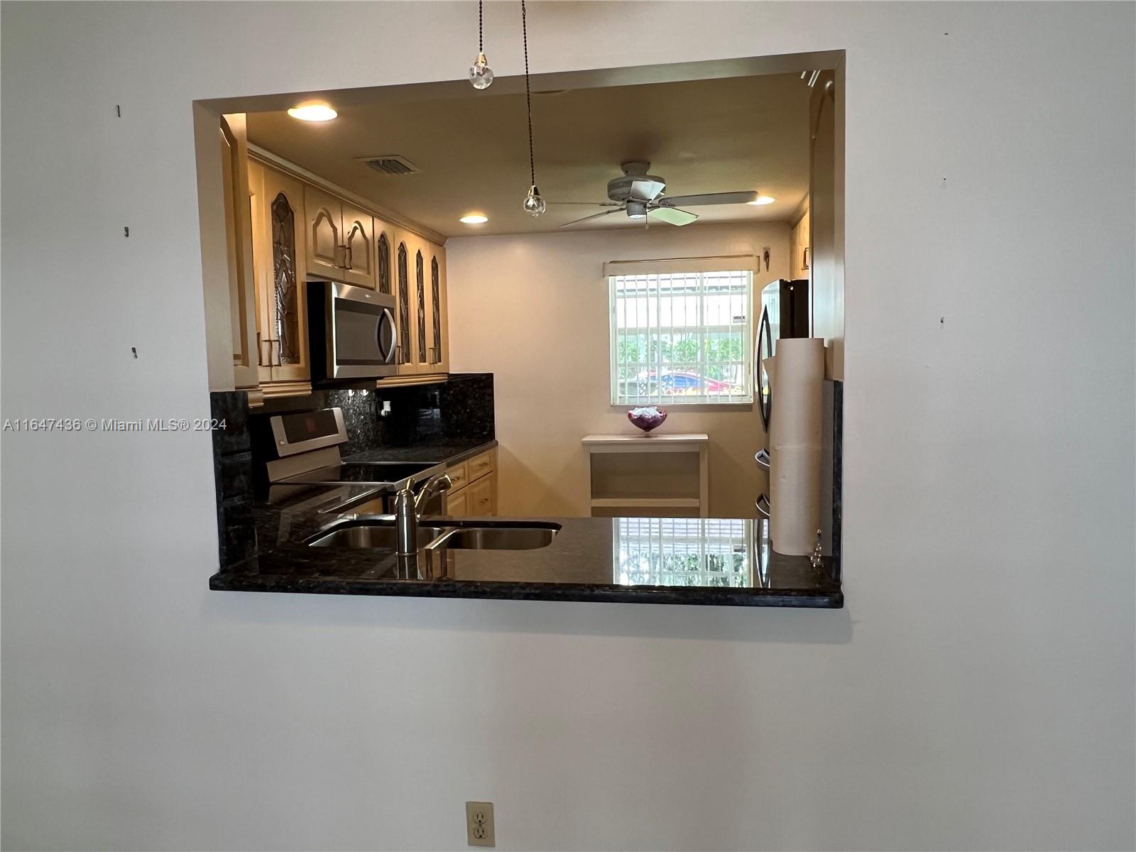 7556 Stirling Road, Unit 122 Davie, FL 33024 - Photo 7 of 19 Gallery Image 7
