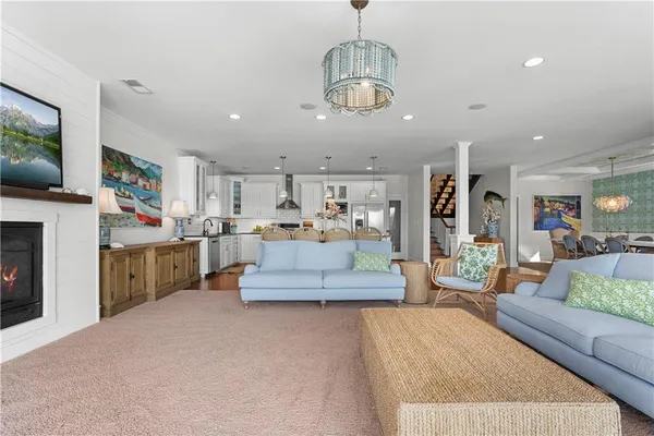 $2,500,000 | 20 H Street, Lake Lotawana, MO 64086