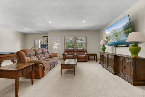 $2,500,000 | 20 H Street, Lake Lotawana, MO 64086