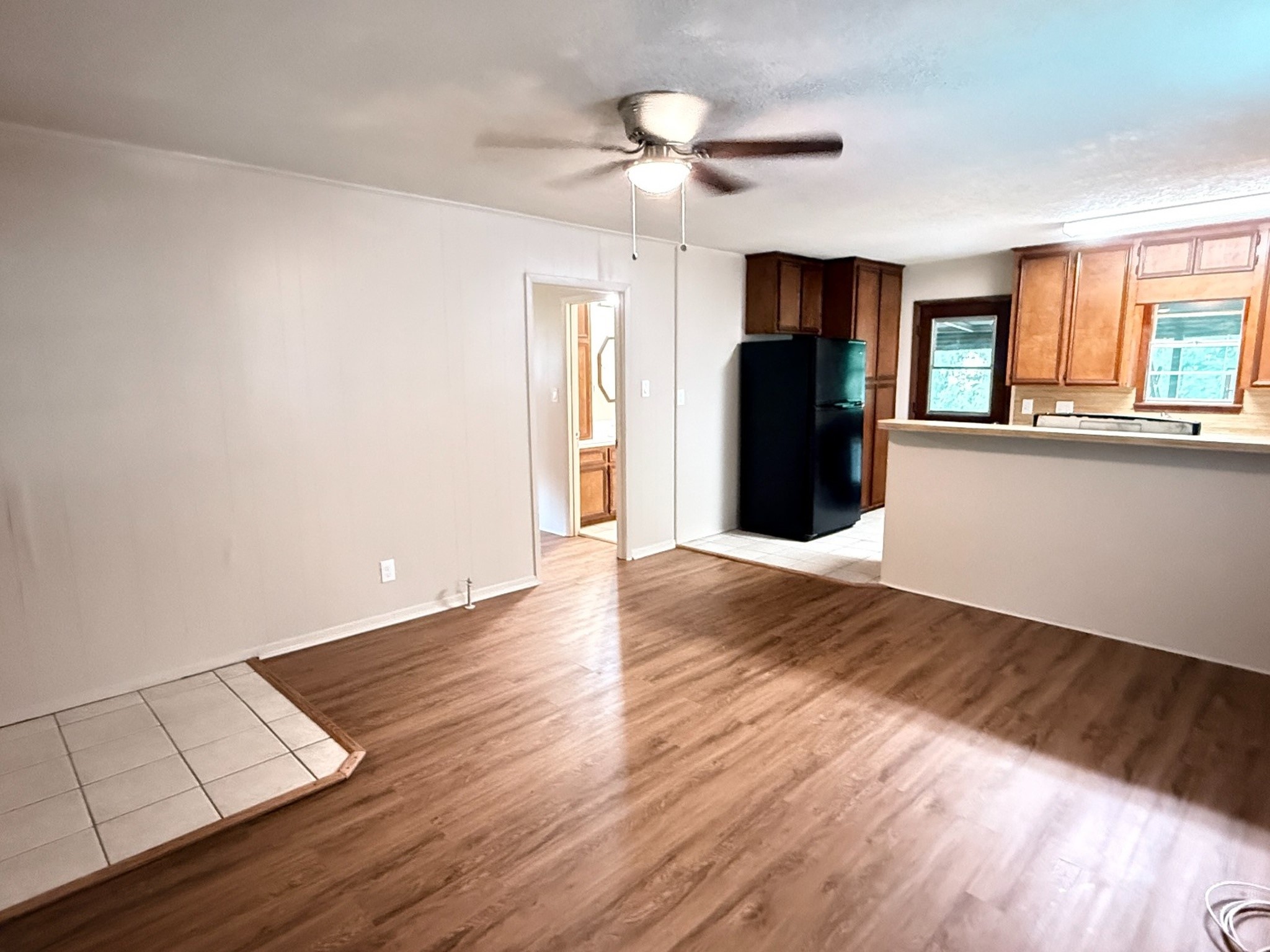 5801 Sapp Road Conroe, TX 77304 - Photo 11 of 35 Dining/Living Area