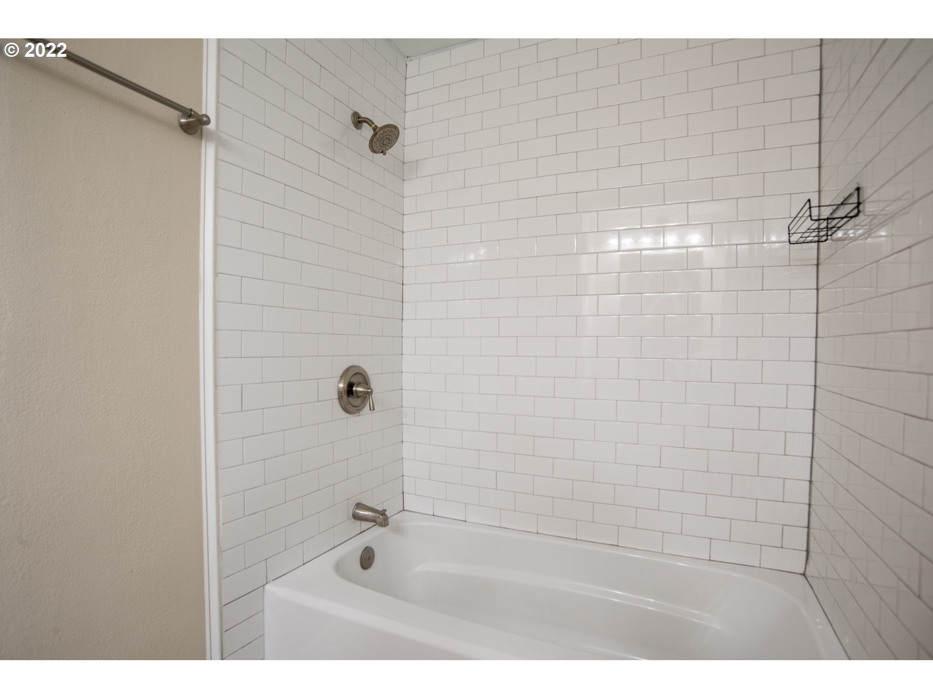 2424 Greentree Road Lake Oswego, OR 97034 - Photo 15 of 32 Gallery Image 15