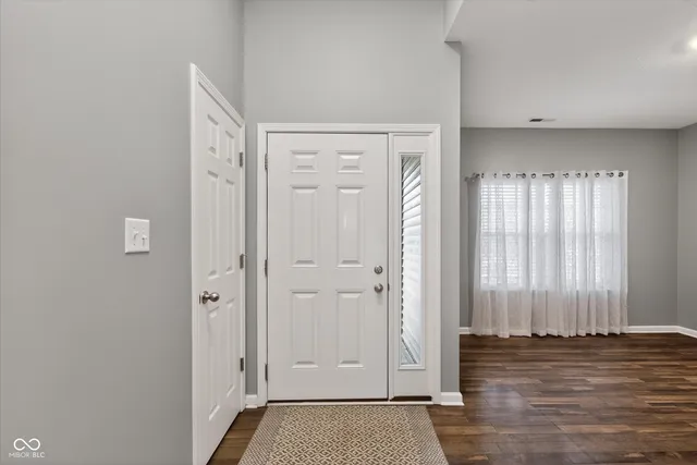 $2,100 | 6607 Laurelwood Drive, Pendleton, IN 46064