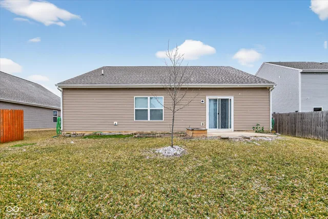 $2,100 | 6607 Laurelwood Drive, Pendleton, IN 46064