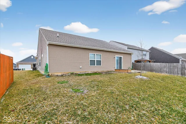 $2,100 | 6607 Laurelwood Drive, Pendleton, IN 46064