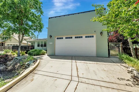 $599,000 | 2302 Lake View Circle, Valley Springs, CA 95252