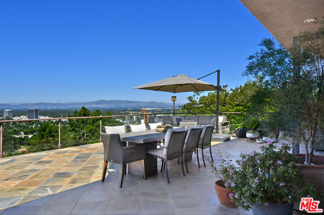4039 Cody Road Sherman Oaks, CA 91403 - Photo 32 of 52