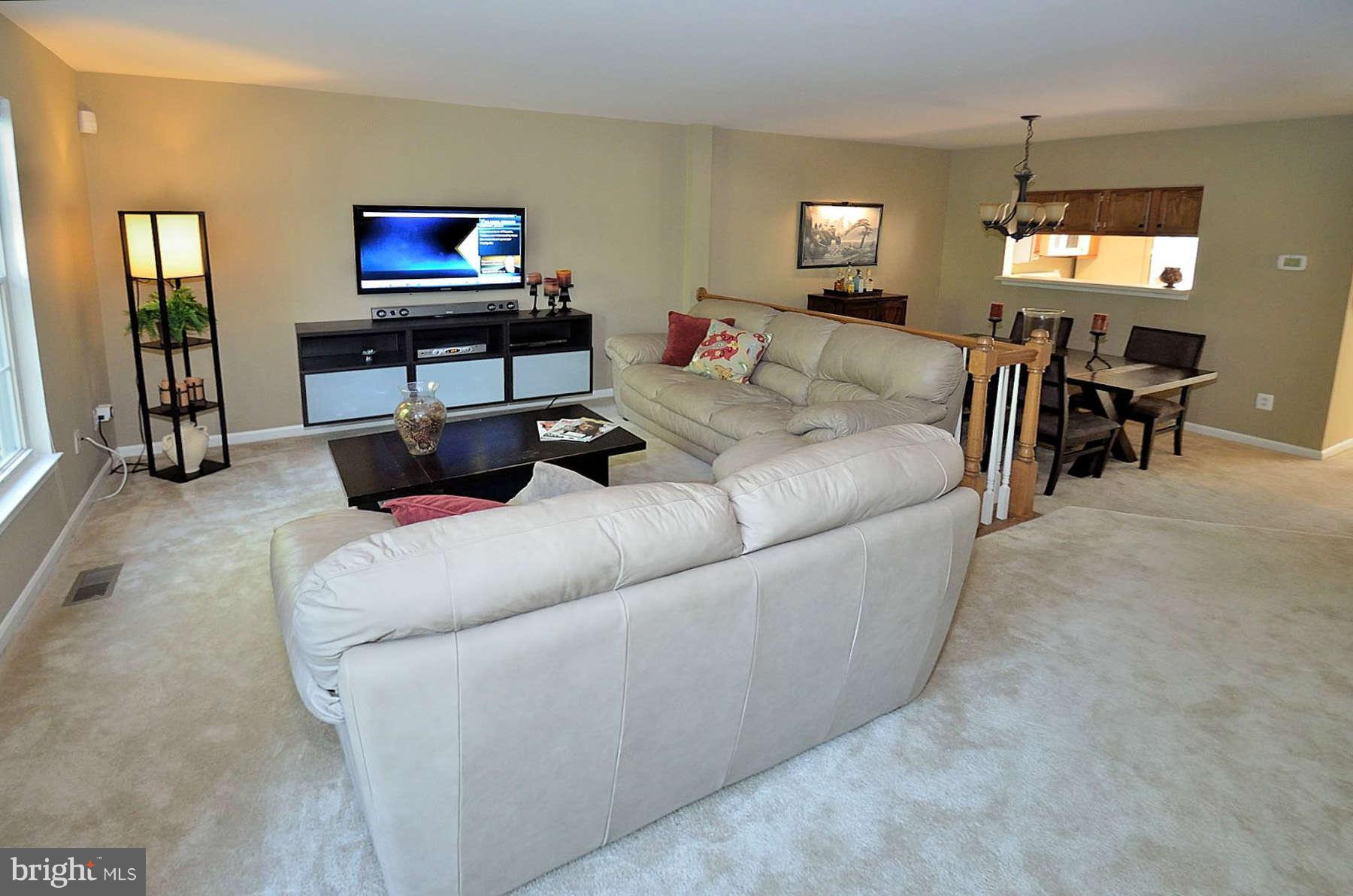 14006 Winding Ridge Lane Centreville, VA 20121 - Photo 3 of 21 Living Room