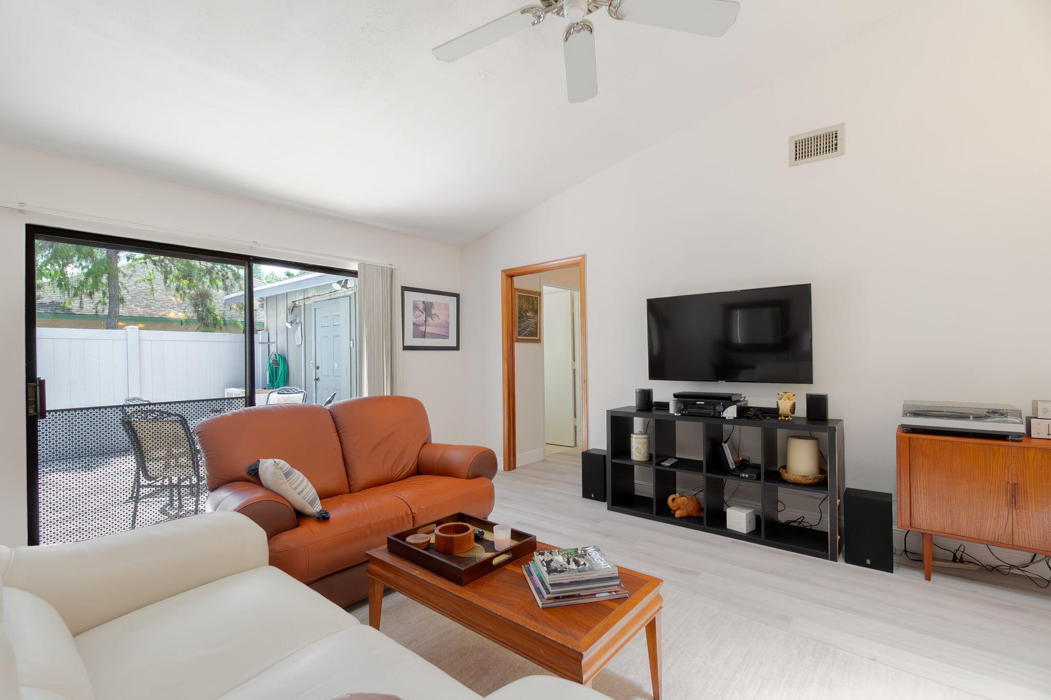 1073 Goldenrod Road Wellington, FL 33414 - Photo 13 of 25 13-web-or-mls-DSC07407