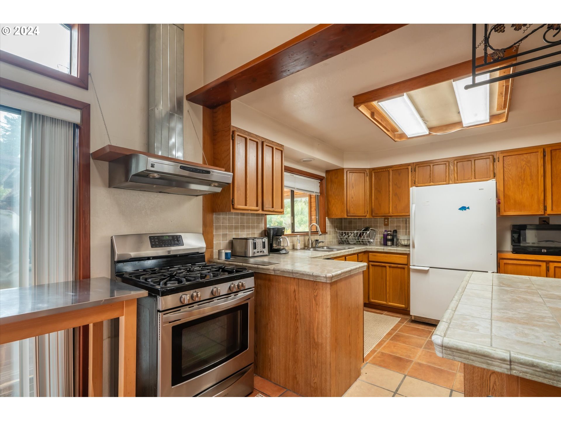 56512 Christopher Road Bandon, OR 97411 - Photo 14 of 40 Gallery Image 14