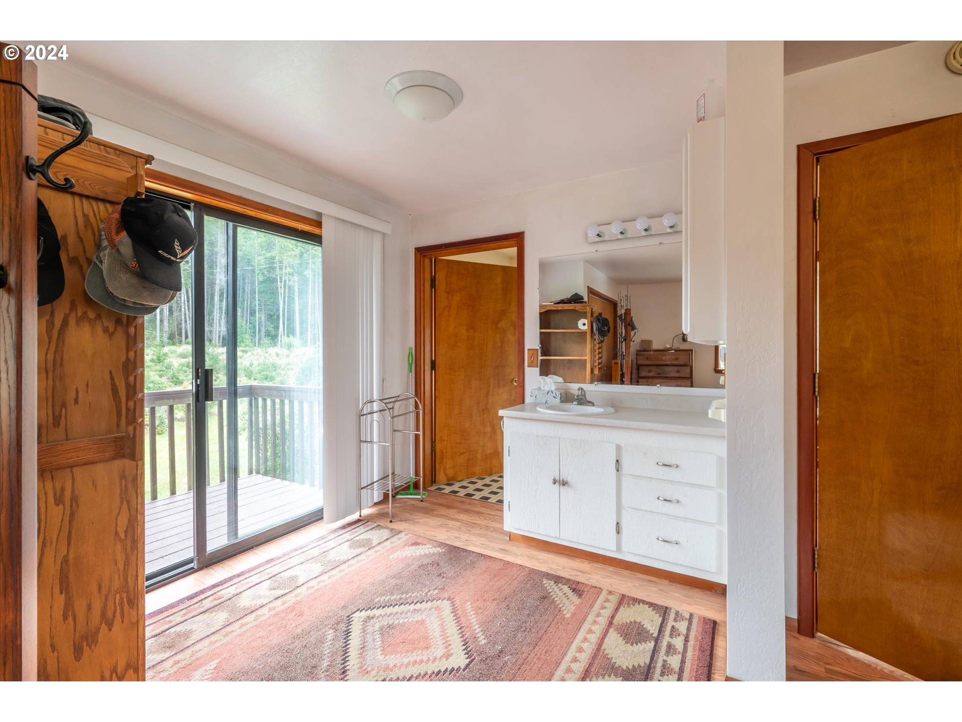56512 Christopher Road Bandon, OR 97411 - Photo 21 of 40 Gallery Image 21