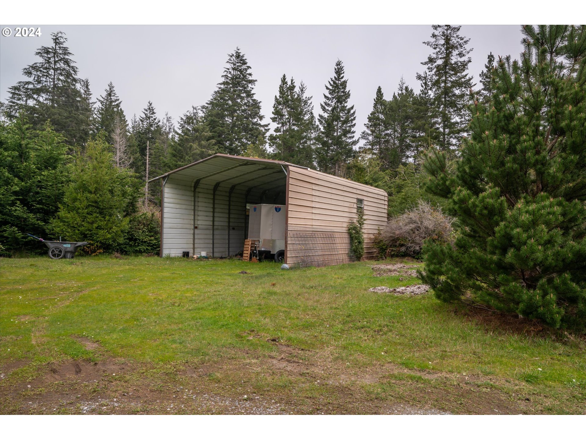56512 Christopher Road Bandon, OR 97411 - Photo 35 of 40 Gallery Image 35