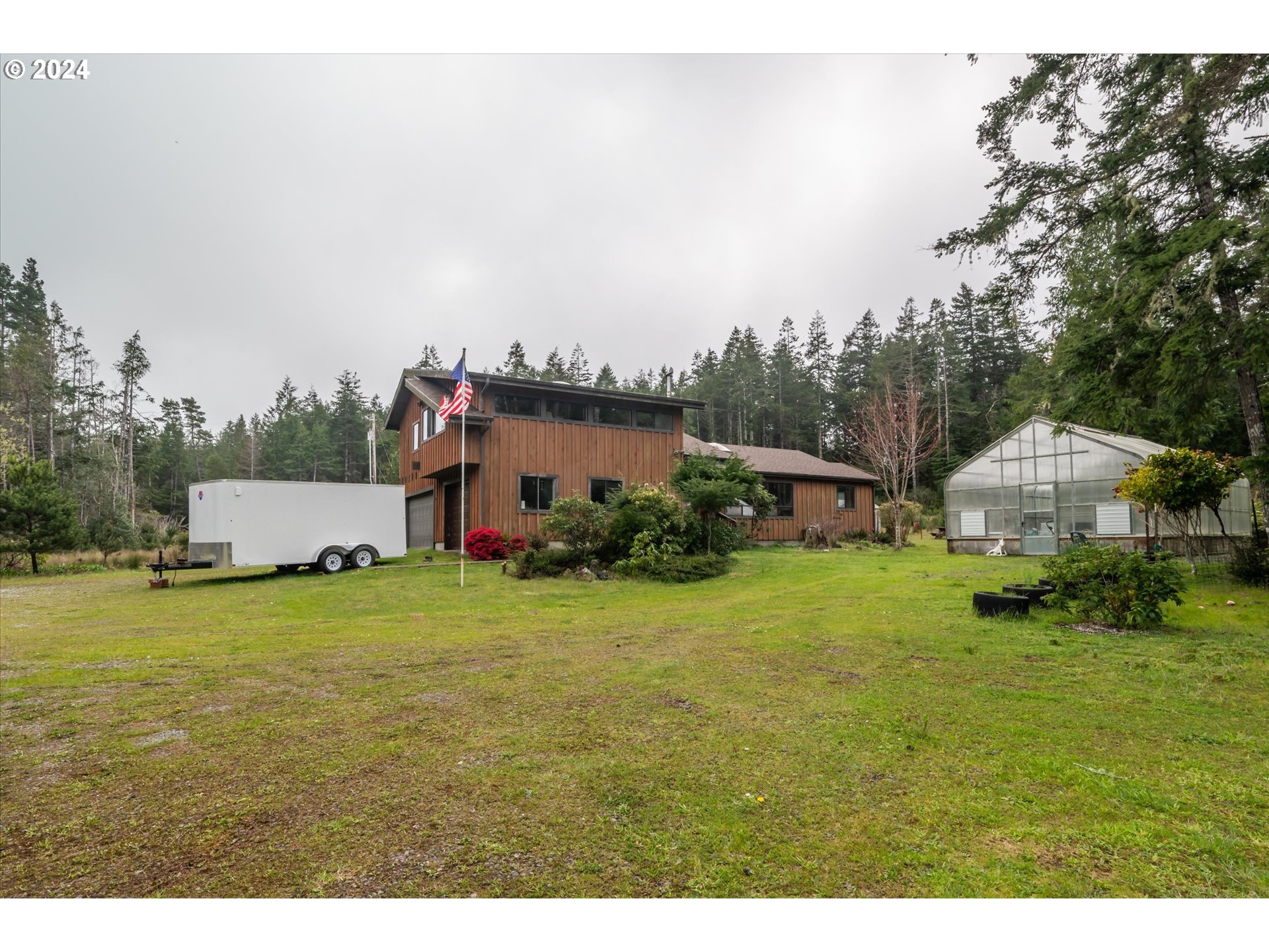 56512 Christopher Road Bandon, OR 97411 - Photo 37 of 40 Gallery Image 37