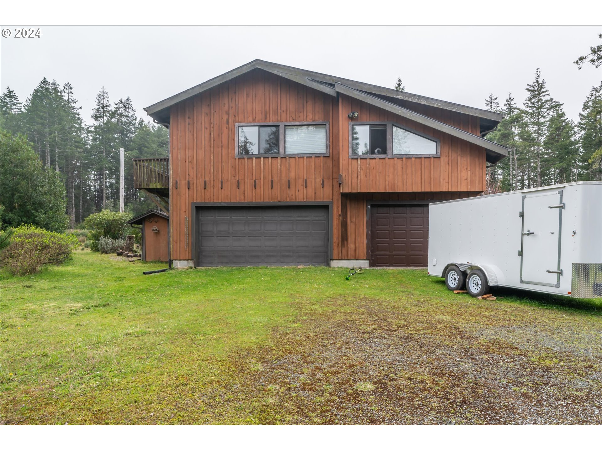 56512 Christopher Road Bandon, OR 97411 - Photo 5 of 40 Gallery Image 5