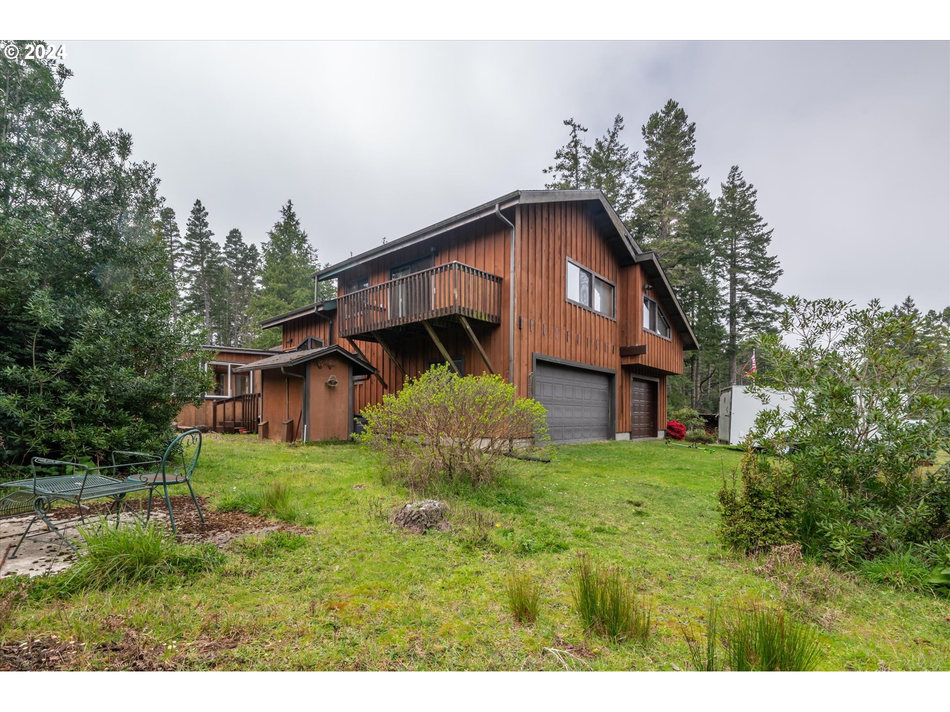 56512 Christopher Road Bandon, OR 97411 - Photo 6 of 40 Gallery Image 6