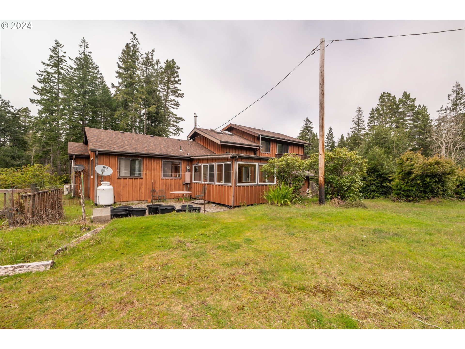 56512 Christopher Road Bandon, OR 97411 - Photo 7 of 40 Gallery Image 7