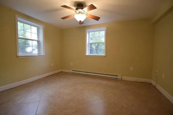 $2,100 | 1 Colonial Village Drive, Unit 3, Arlington, MA 02474