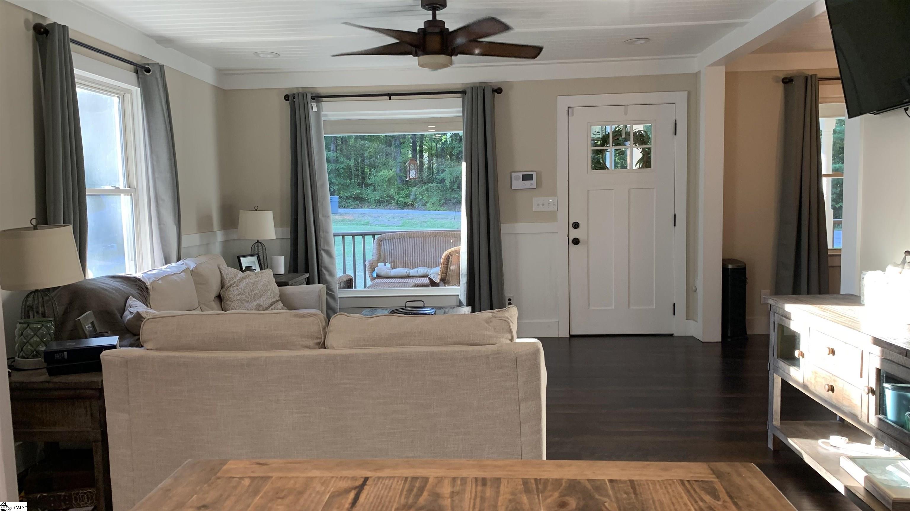 124 Henderson Road Greer, SC 29651 - Photo 6 of 21