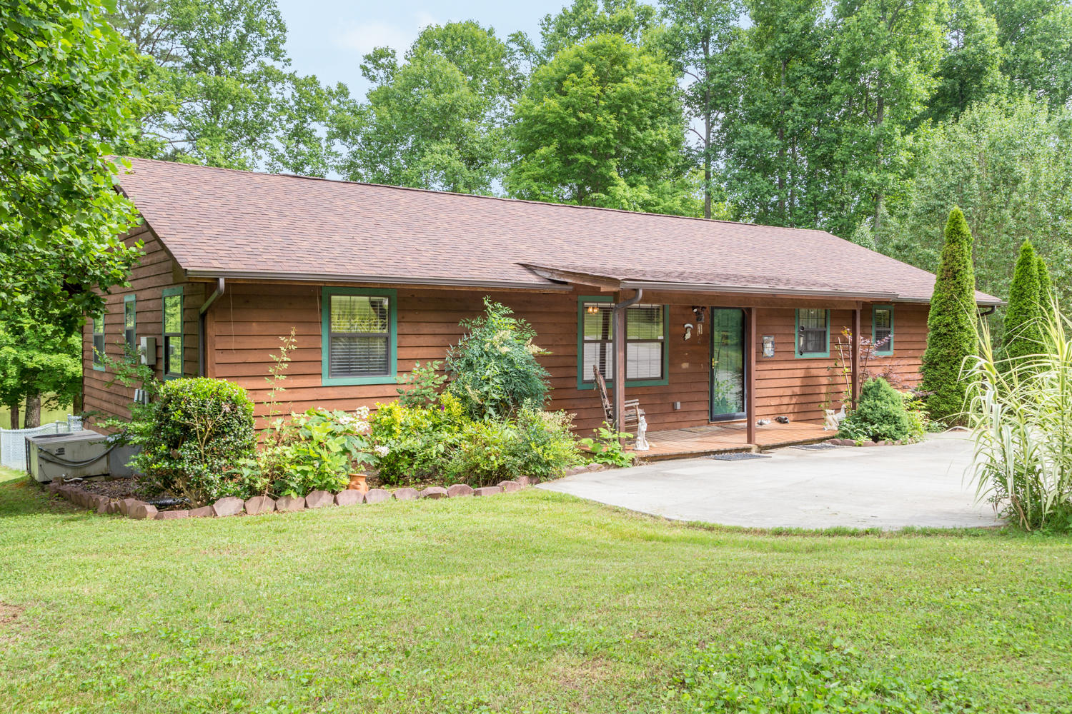 149 Lakehaven Circle, Unit 4 Decatur, TN 37322 - Photo 1 of 30 149_Lake_Haven_Cir_01