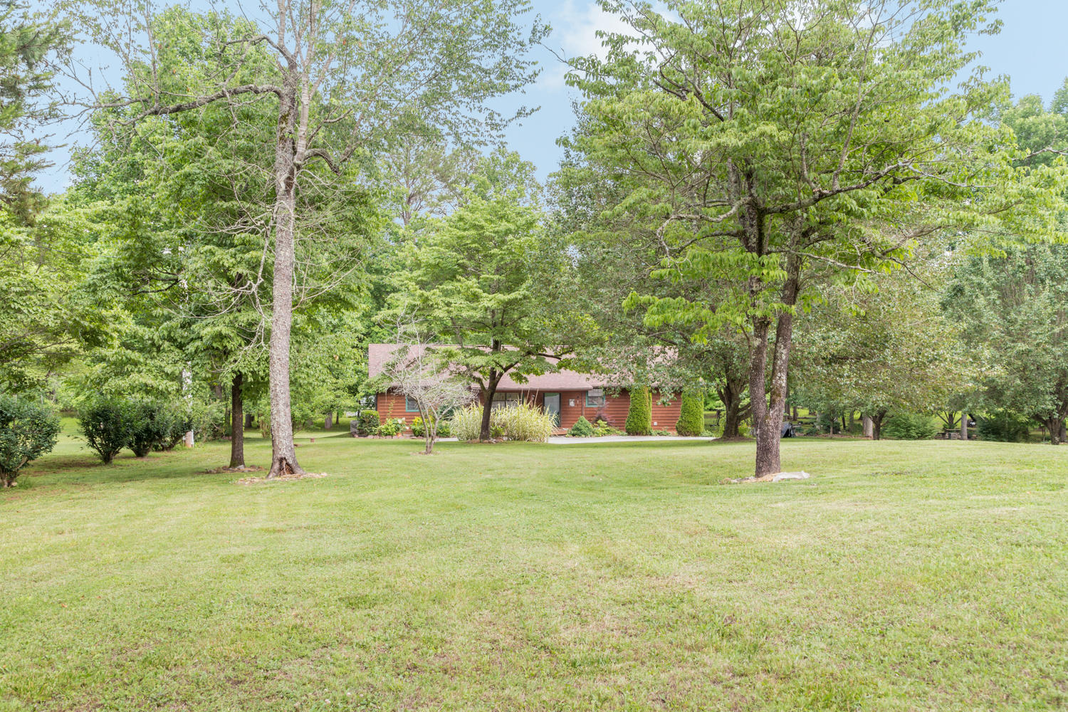 149 Lakehaven Circle, Unit 4 Decatur, TN 37322 - Photo 5 of 30 149_Lake_Haven_Cir_05