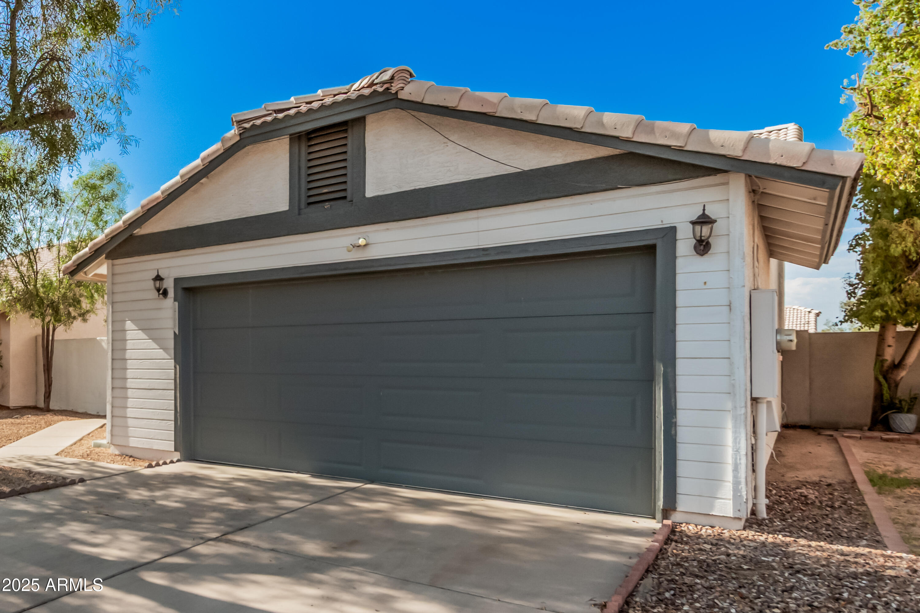 1706 East Fremont Road Phoenix, AZ 85042 - Photo 4 of 36 0004-04 Fremont