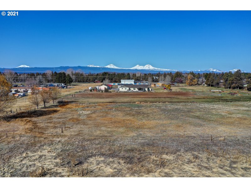 20677 Tumalo Road Bend, OR 97703 - Photo 1 of 13