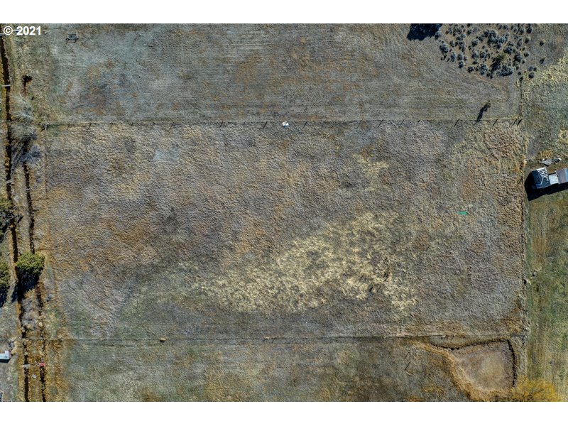 20677 Tumalo Road Bend, OR 97703 - Photo 11 of 13