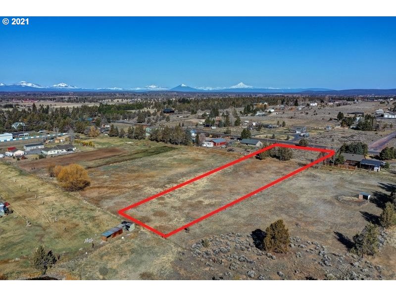 20677 Tumalo Road Bend, OR 97703 - Photo 3 of 13