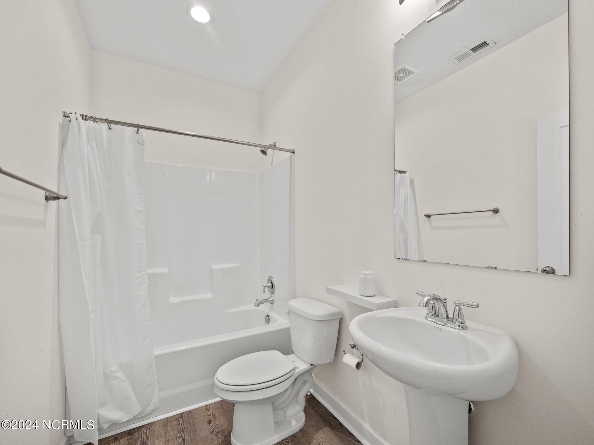 2280 Country Club Road Jacksonville, NC 28546 - Photo 30 of 44 46-web-or-mls-M1B11618