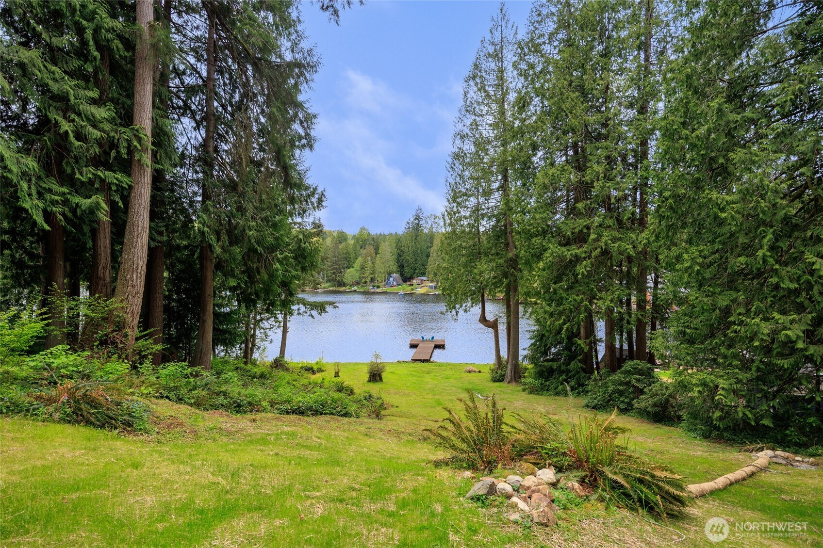 1028 South Lake Roesiger Road Snohomish, WA 98290 - Photo 14 of 38 a view of a garden with plants