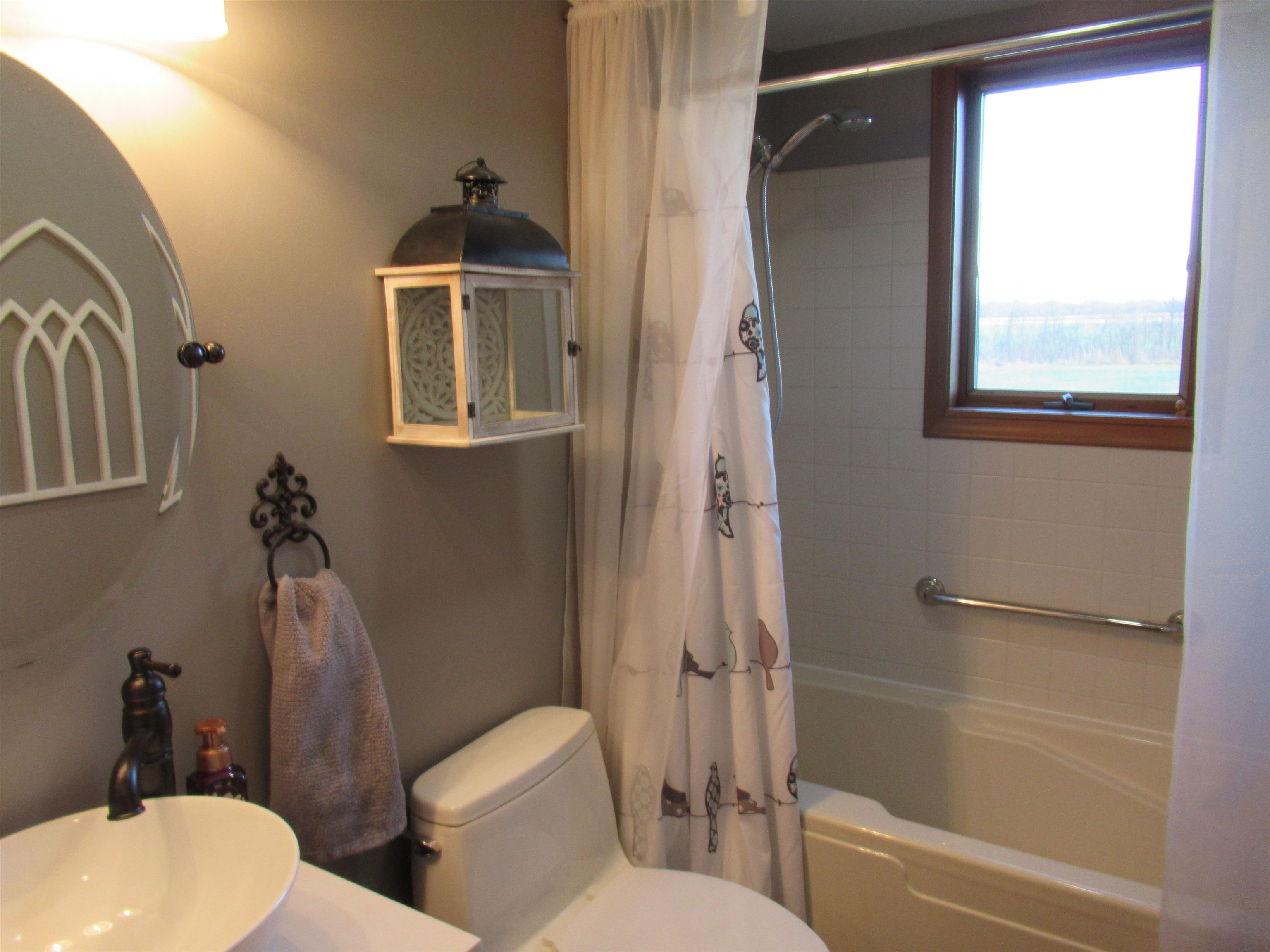 11436 West Stanley Road Flushing, MI 48433 - Photo 18 of 41 50129812-3ab0a2a6-60ca-40be-a996-915c13bddadd.JPG