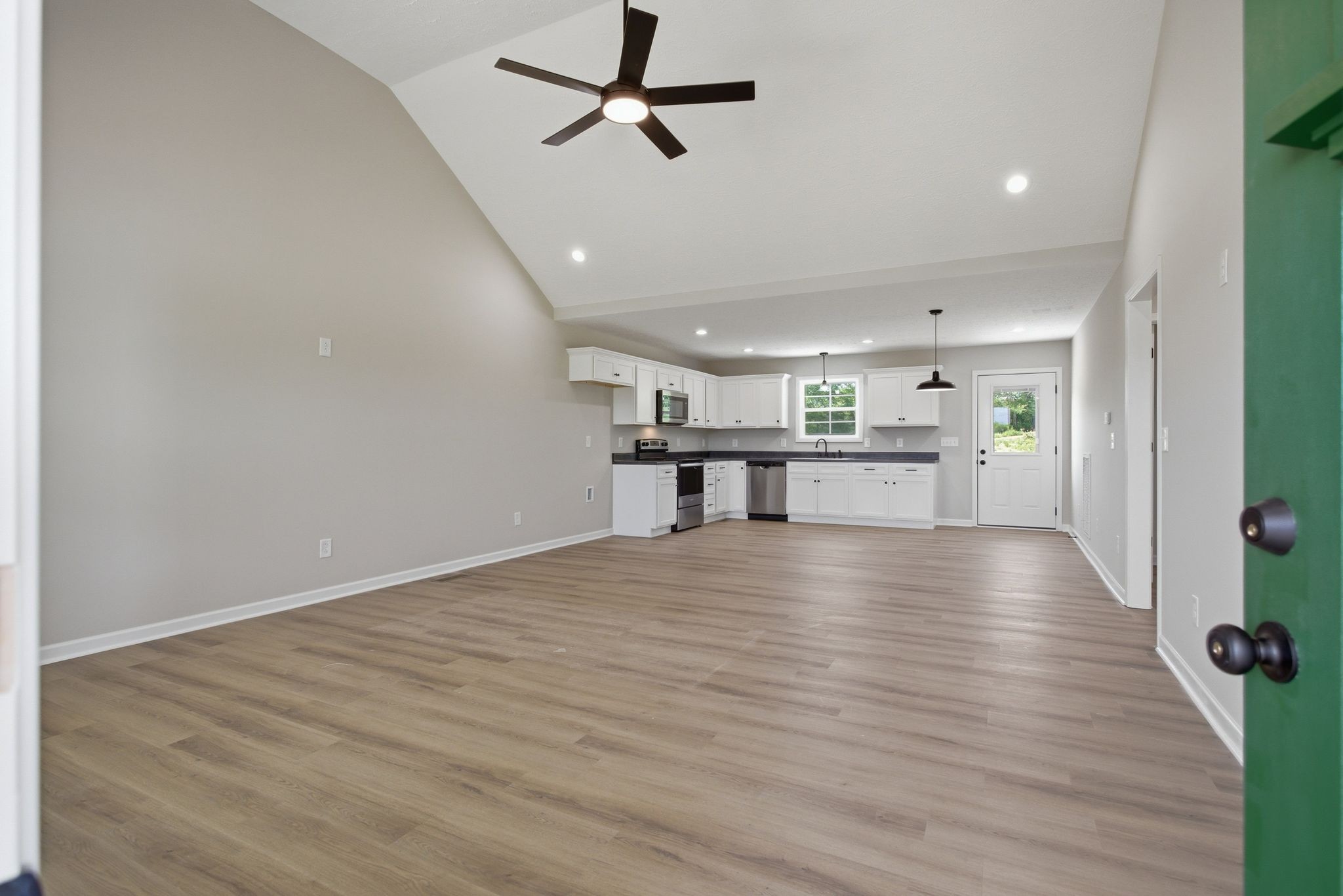 2161 Claude Fox Road Cornersville, TN 37047 - Photo 4 of 22 Gallery Image 4